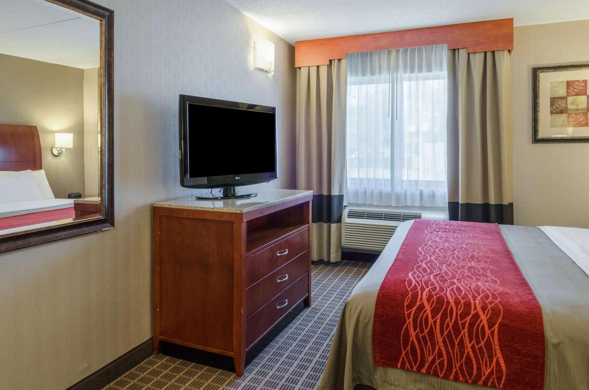 Comfort Inn & Suites West Springfield Exteriér fotografie