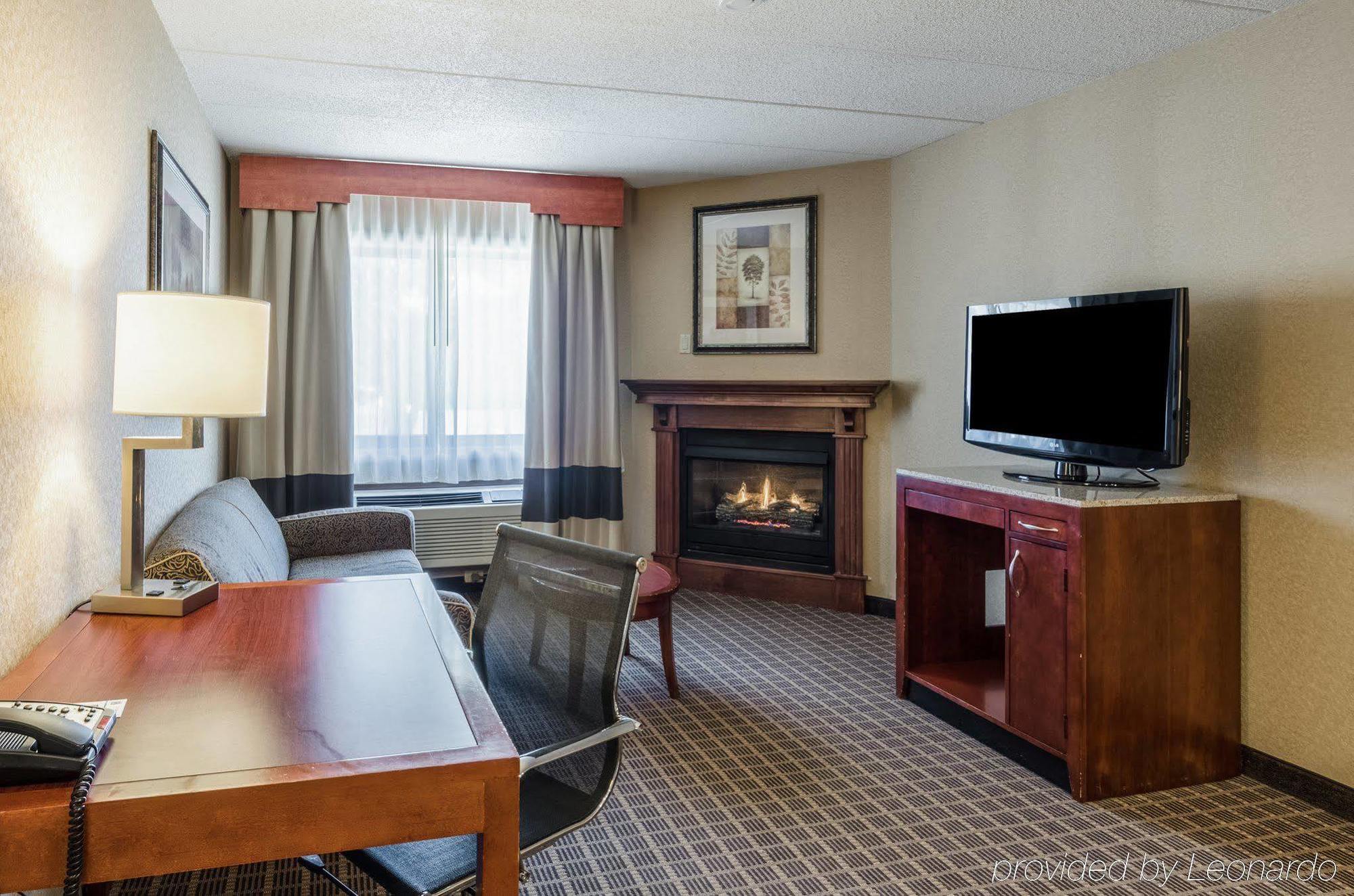 Comfort Inn & Suites West Springfield Exteriér fotografie