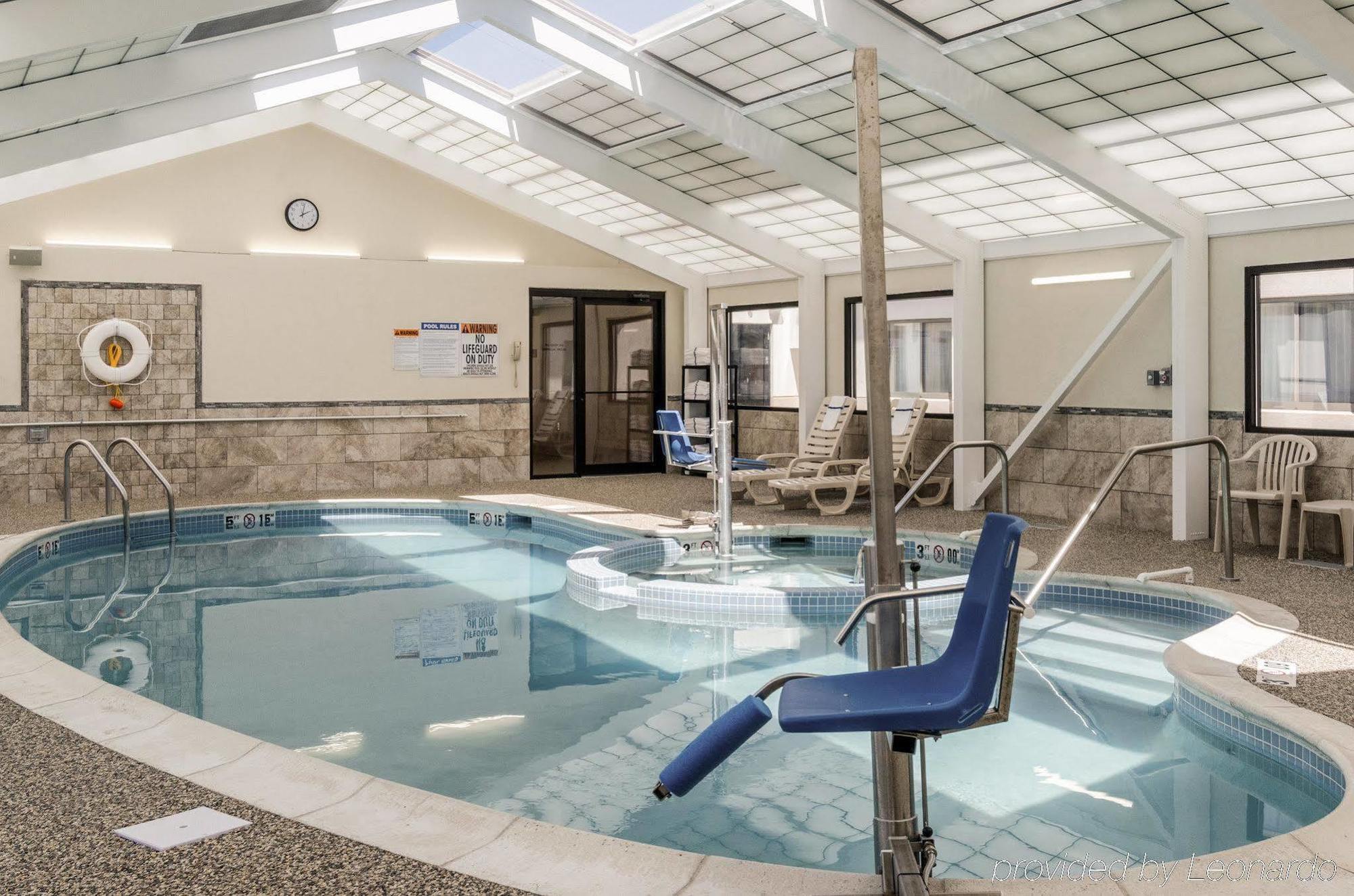 Comfort Inn & Suites West Springfield Exteriér fotografie