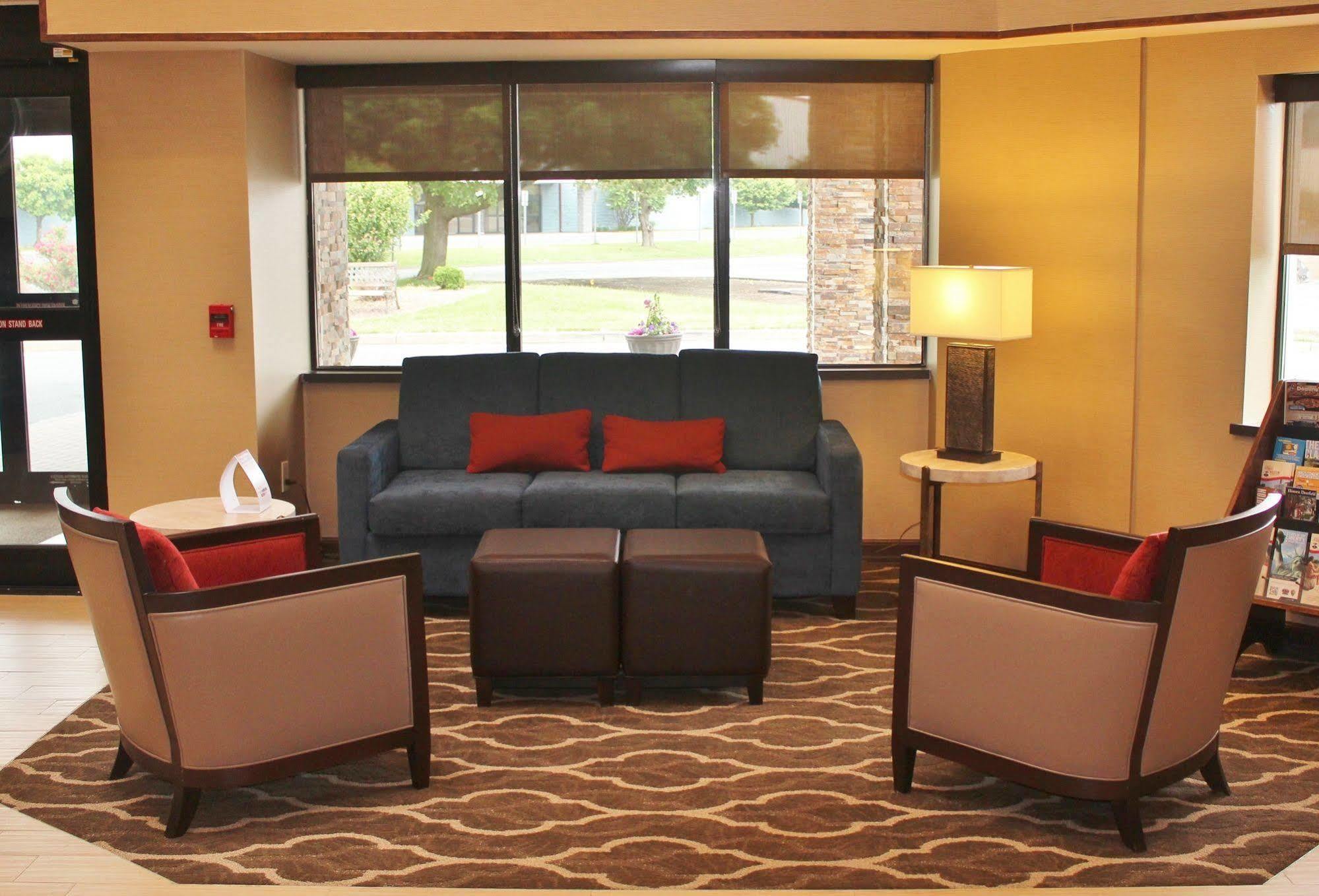Comfort Inn & Suites West Springfield Exteriér fotografie