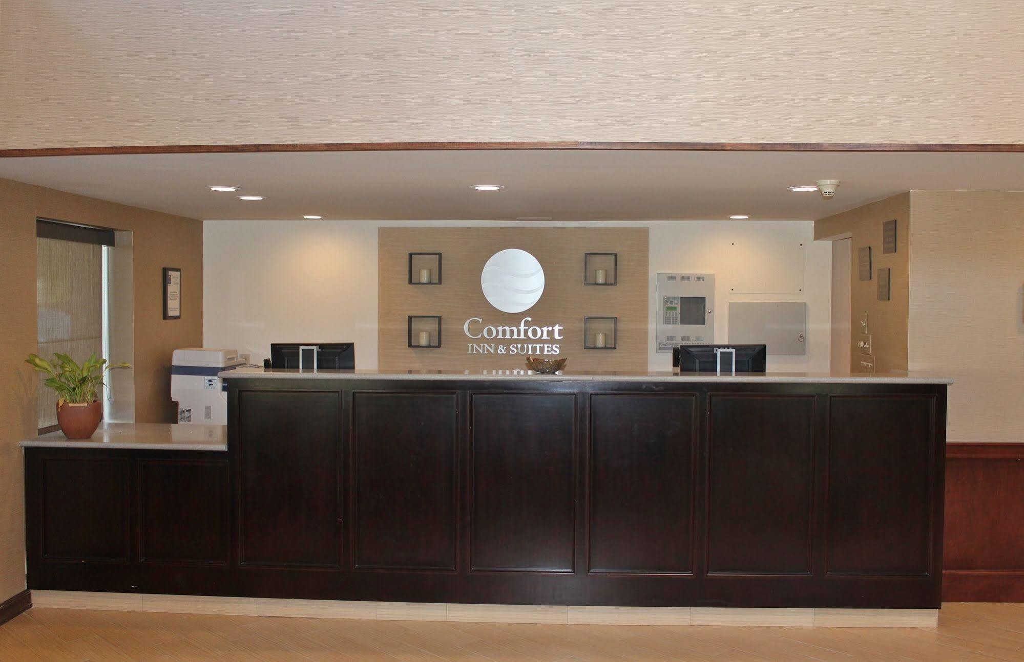 Comfort Inn & Suites West Springfield Exteriér fotografie